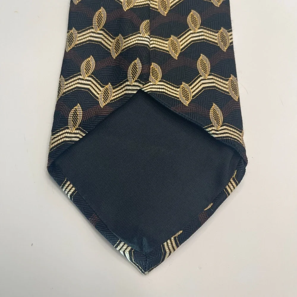 Geoffrey Beene brand geoffrey